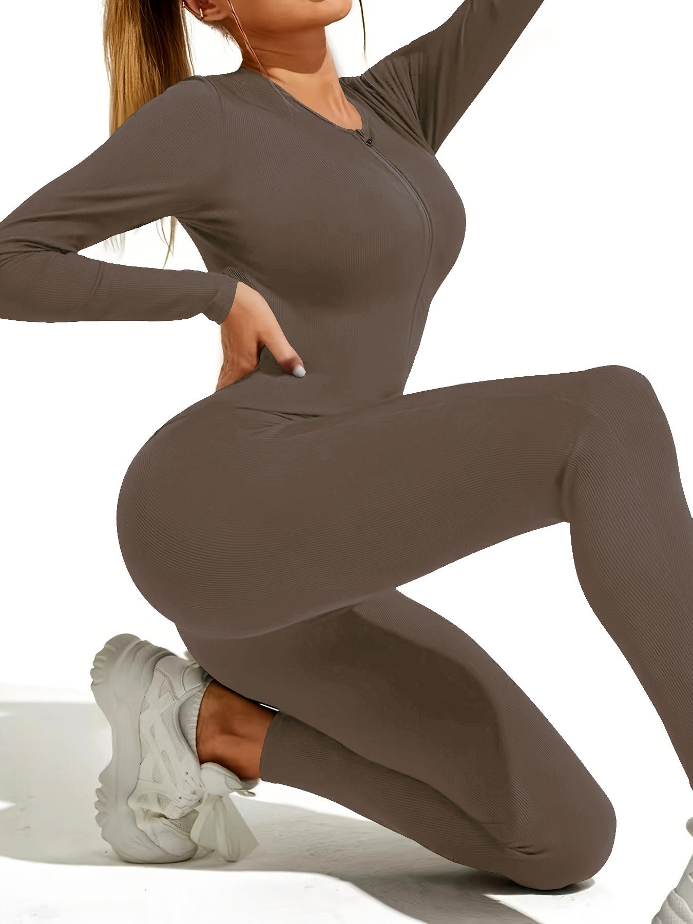 Zipper Connected Pants In Front Of The Pit Strip